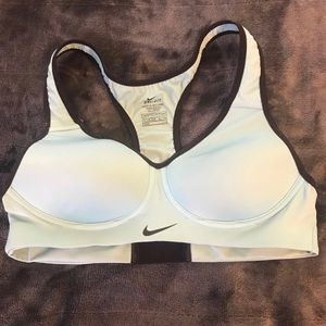 32A sports bra